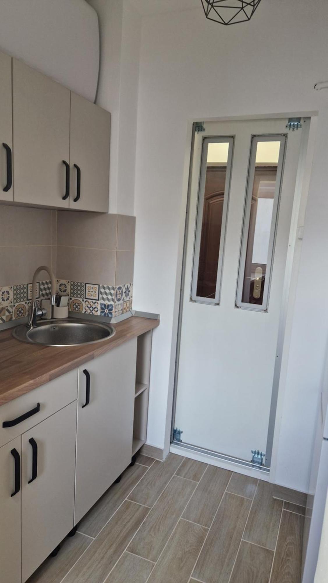 Minerva Studio Craiova Apartment Екстериор снимка